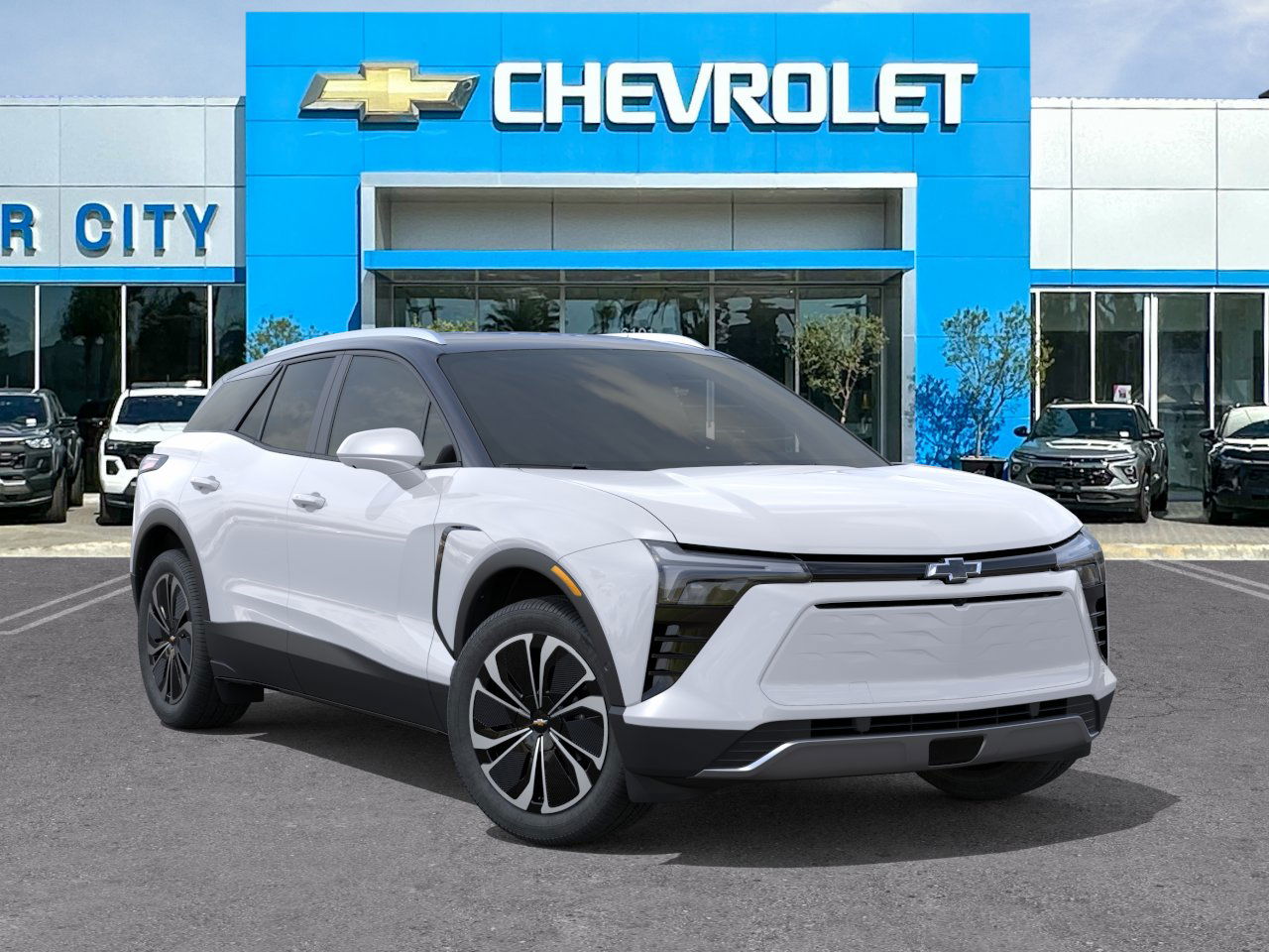 New 2025 Summit White Chevrolet LT image 7