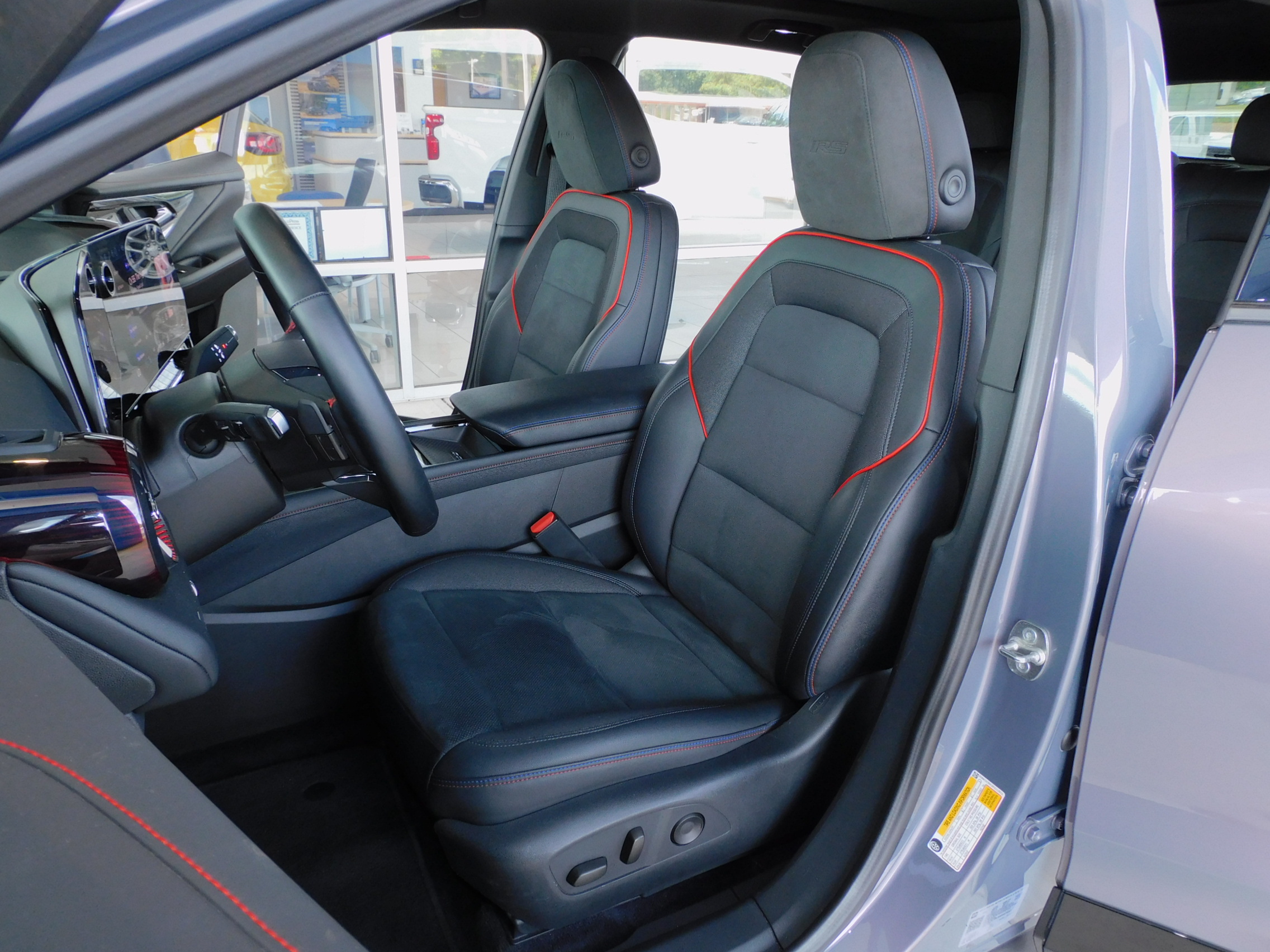 2024 Chevrolet Blazer EV RS photo 17