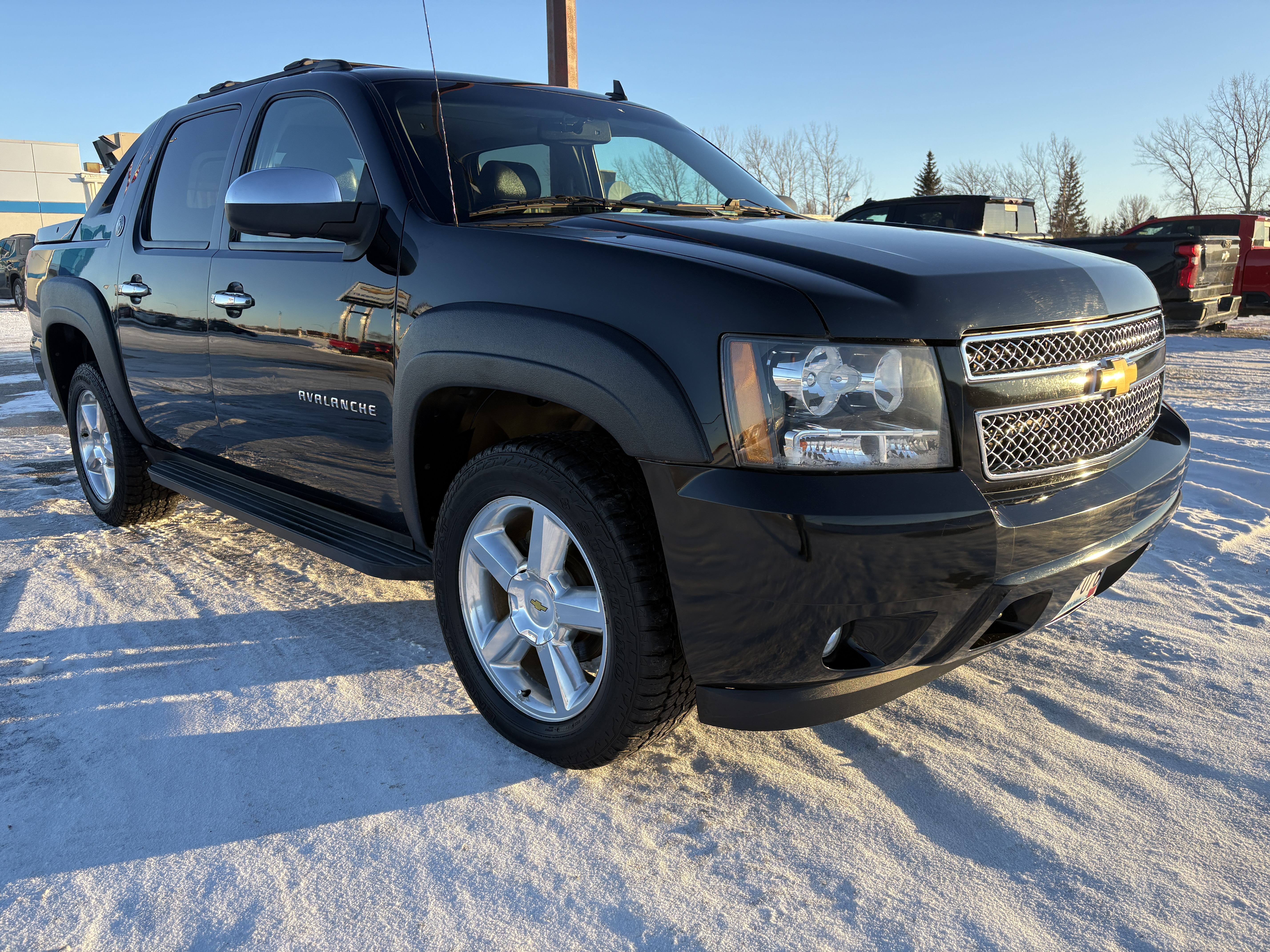 Used 2013 Chevrolet Avalanche LT with VIN 3GNTKFE76DG255907 for sale in Thief River Falls, MN