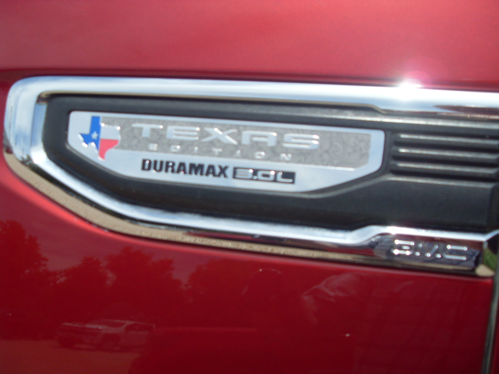 Used 2021 CAYENNE RED TINTCOAT GMC SLT image 4
