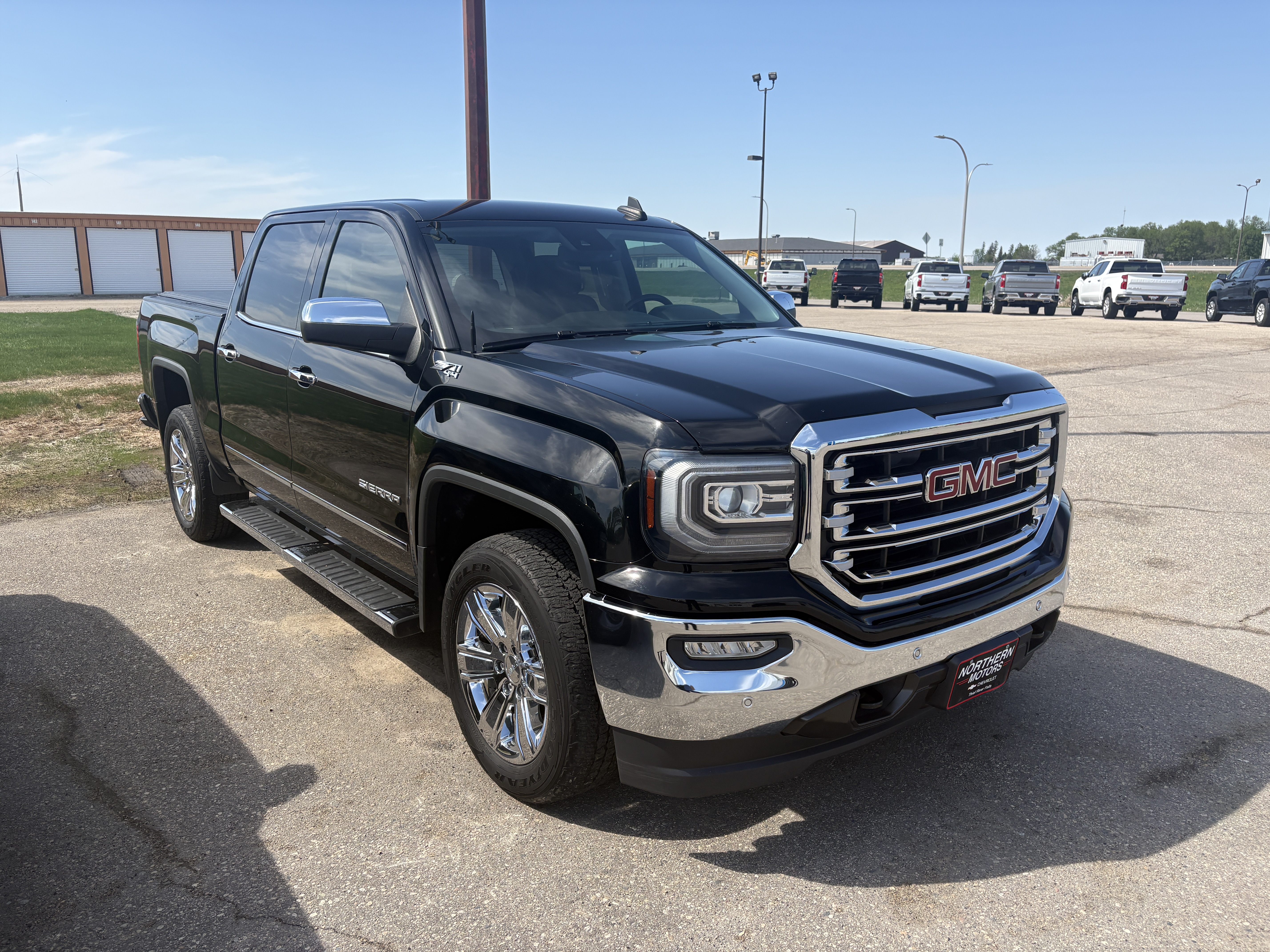2018 GMC Sierra 4WD Crew Cab Short Box SLT's photo