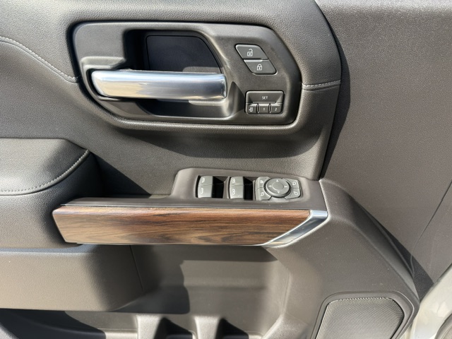 2019 GMC Sierra 1500 SLT - Photo 17