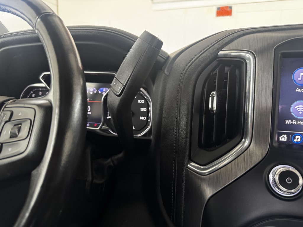 Used 2022 Onyx Black GMC Denali image 37