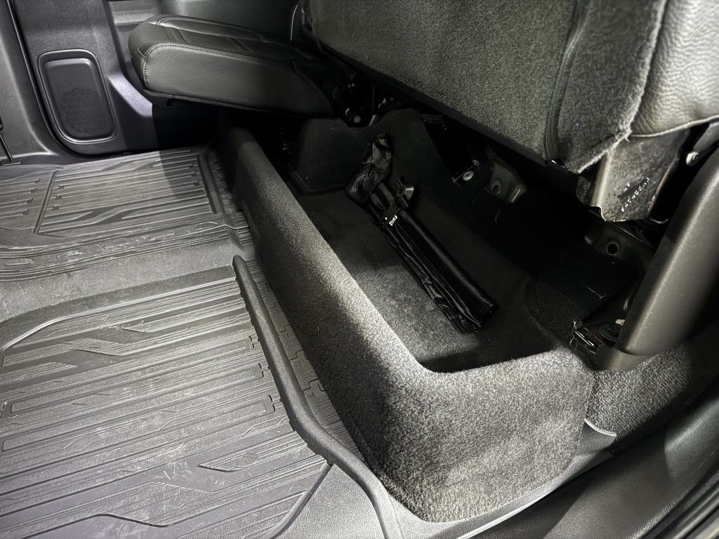 Used 2022 Onyx Black GMC Denali image 59