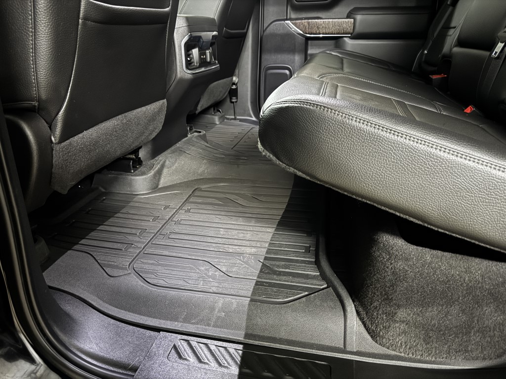 Used 2022 Onyx Black GMC Denali image 57