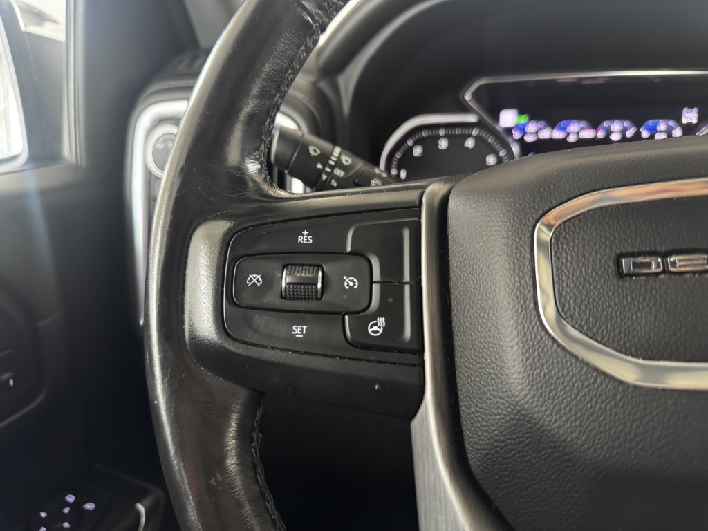Used 2022 Onyx Black GMC Denali image 34