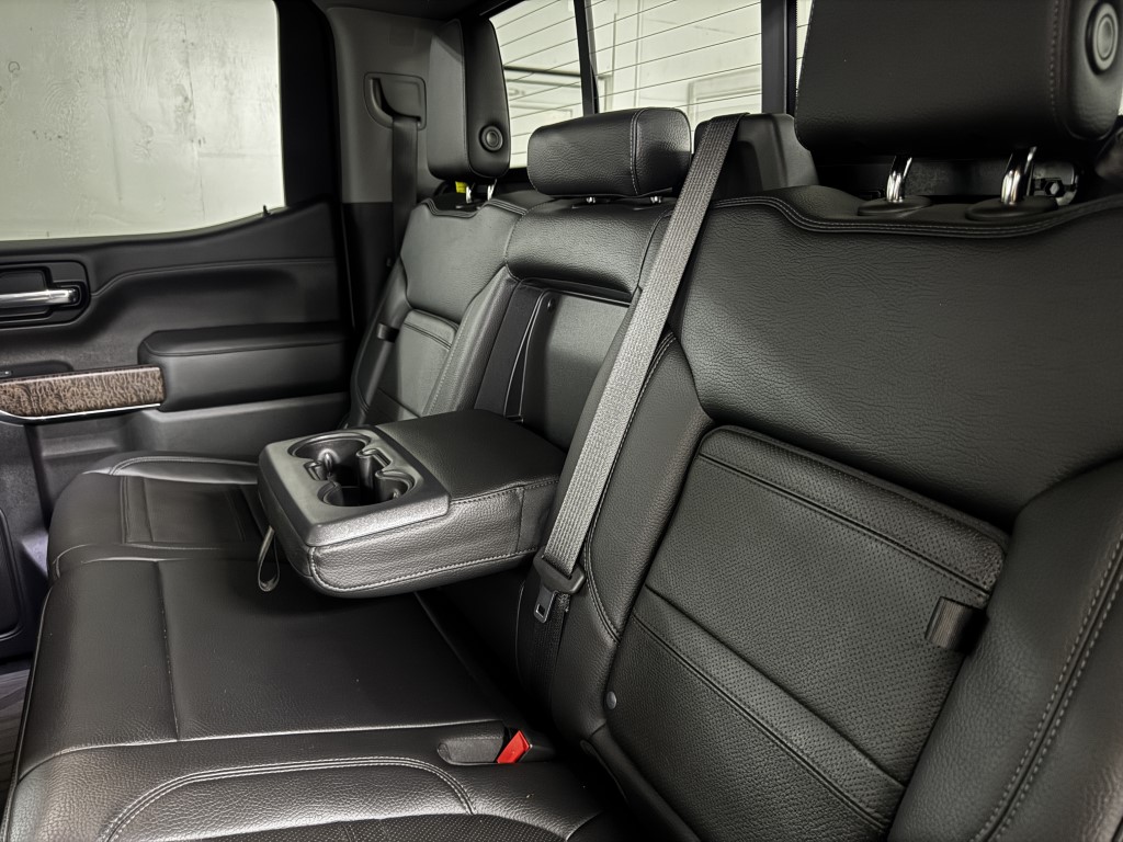 Used 2022 Onyx Black GMC Denali image 56