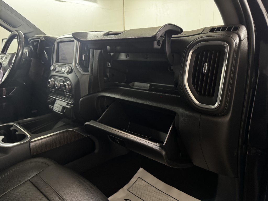 Used 2022 Onyx Black GMC Denali image 67