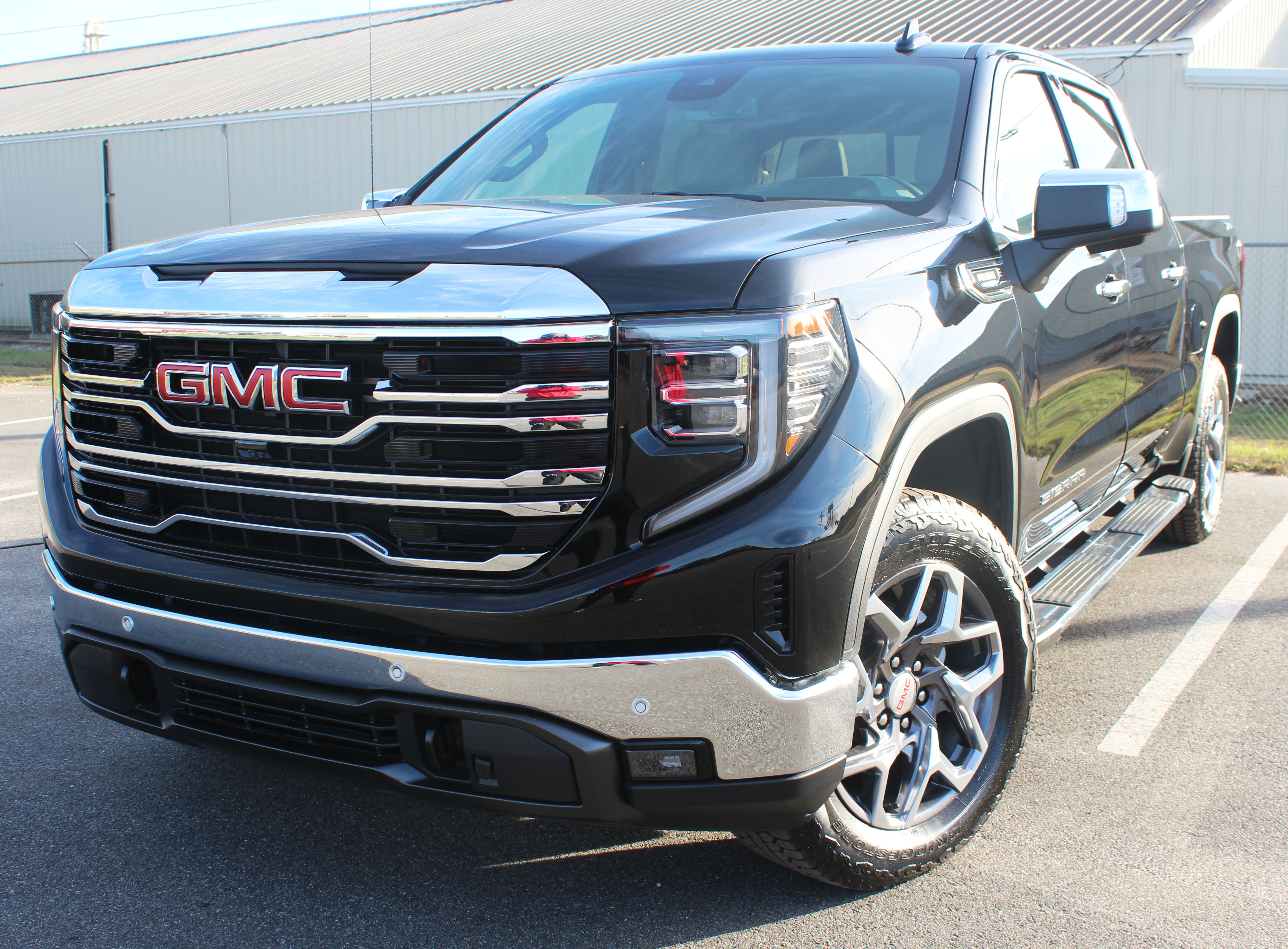 2026 GMC Sierra 1500 SLT Crew Cab 4WD
