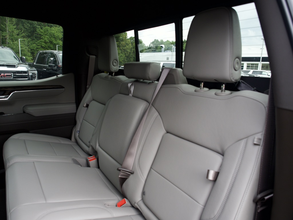2026 GMC Sierra 1500 SLT - Photo 16