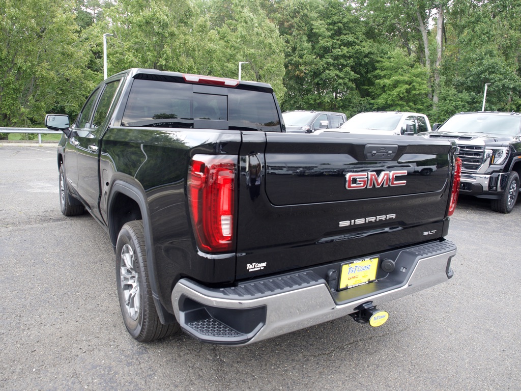 2026 GMC Sierra 1500 SLT - Photo 9