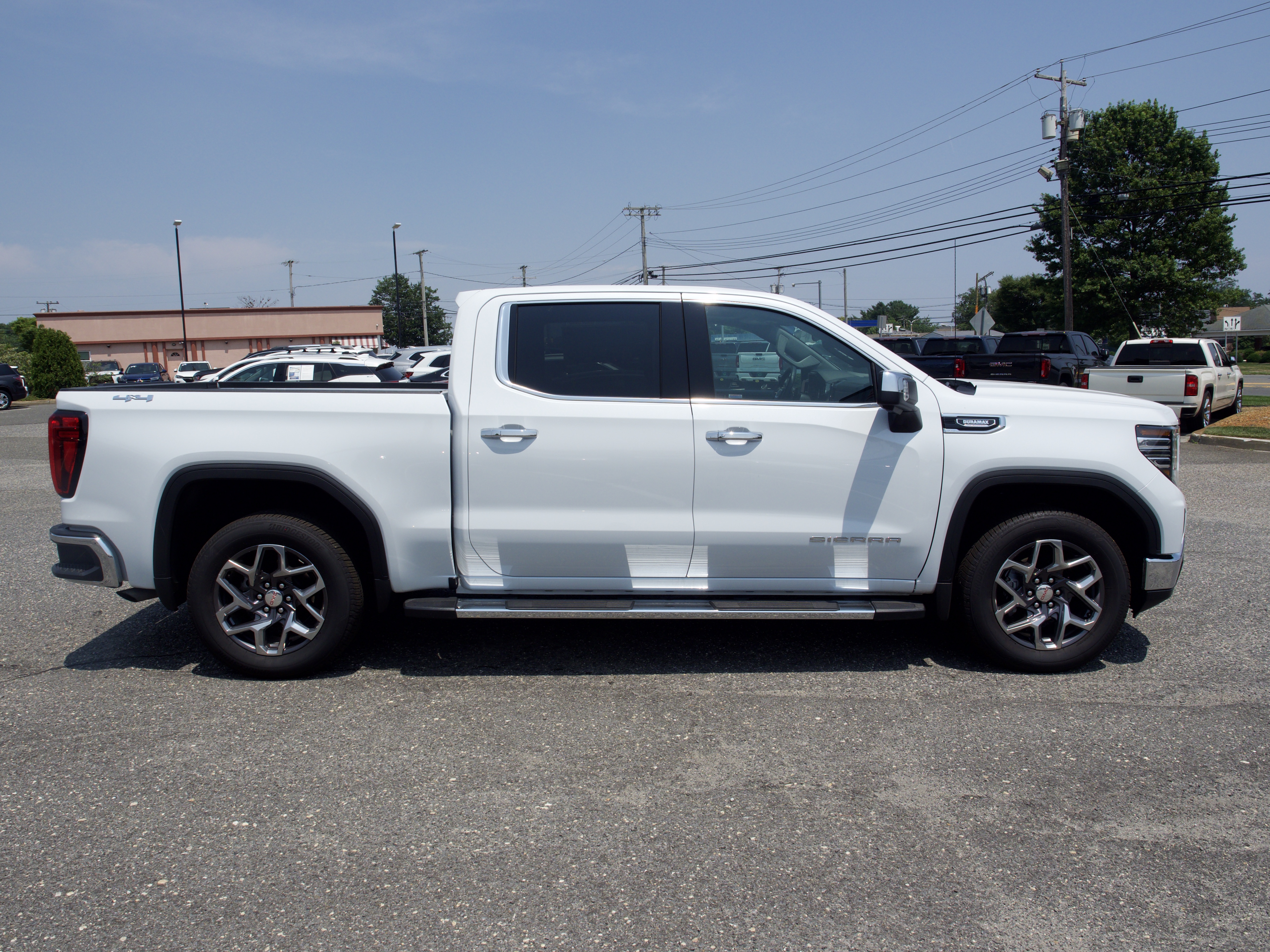 2026 GMC Sierra 1500 SLT - Photo 6