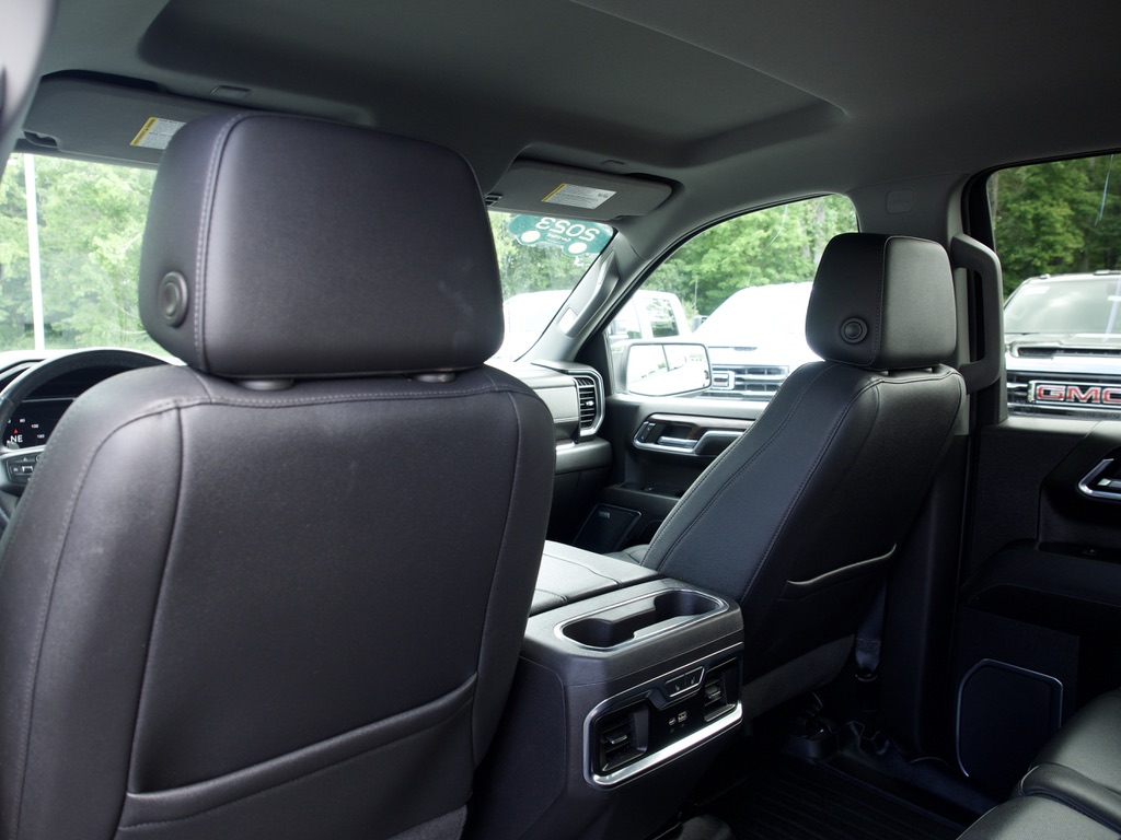 2023 GMC Sierra 1500 SLT - Photo 21