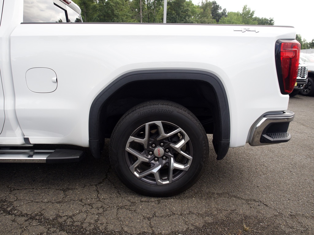 2023 GMC Sierra 1500 SLT - Photo 11
