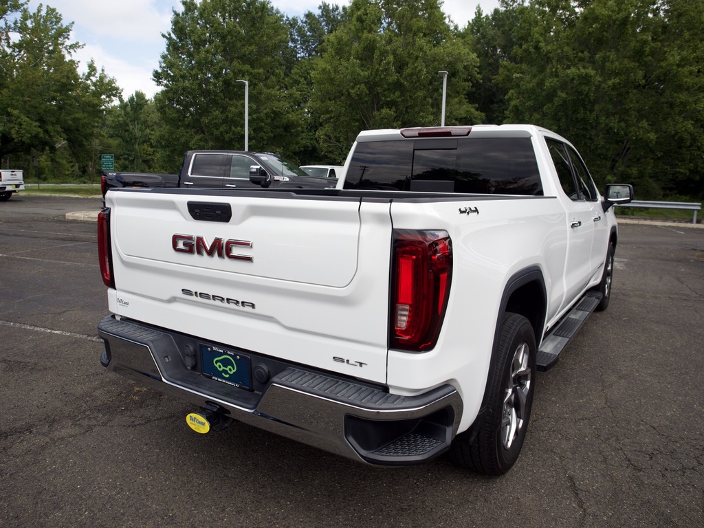 2023 GMC Sierra 1500 SLT - Photo 7