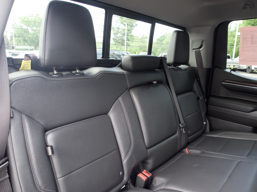 2023 GMC Sierra 1500 SLT - Photo 28