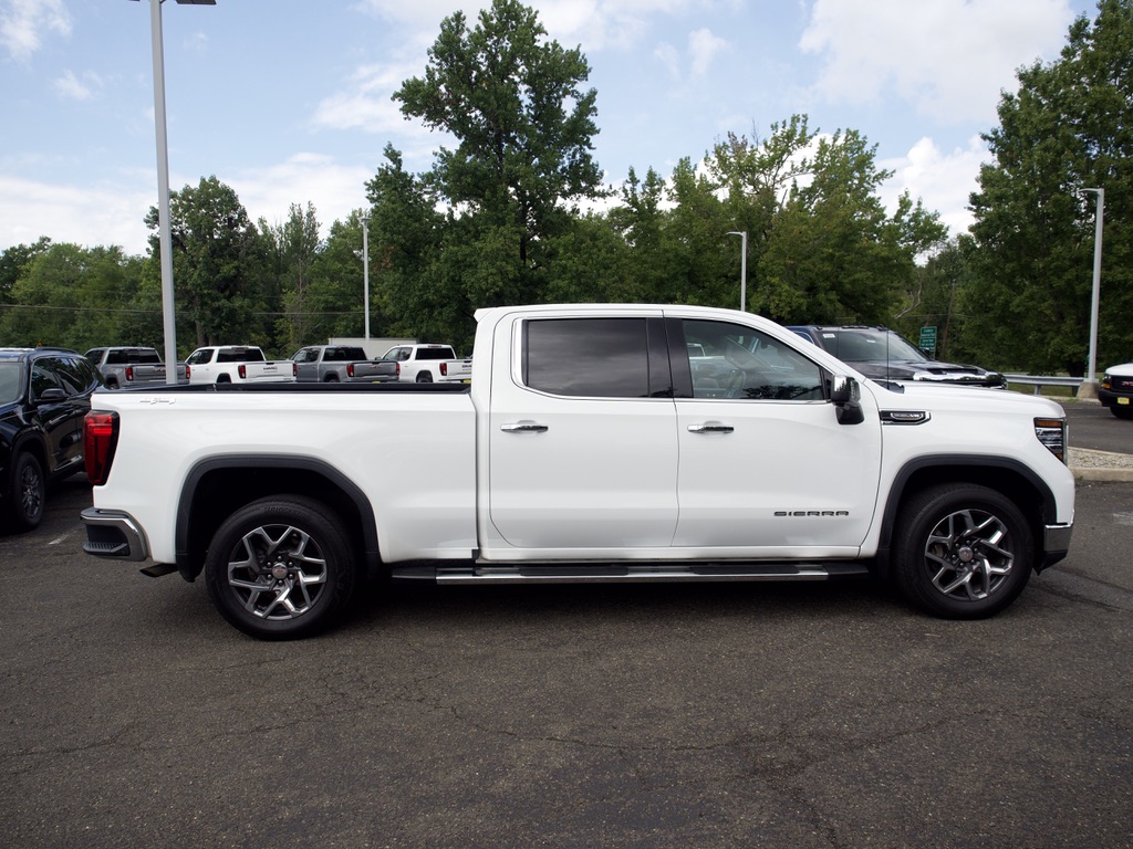 2023 GMC Sierra 1500 SLT - Photo 6