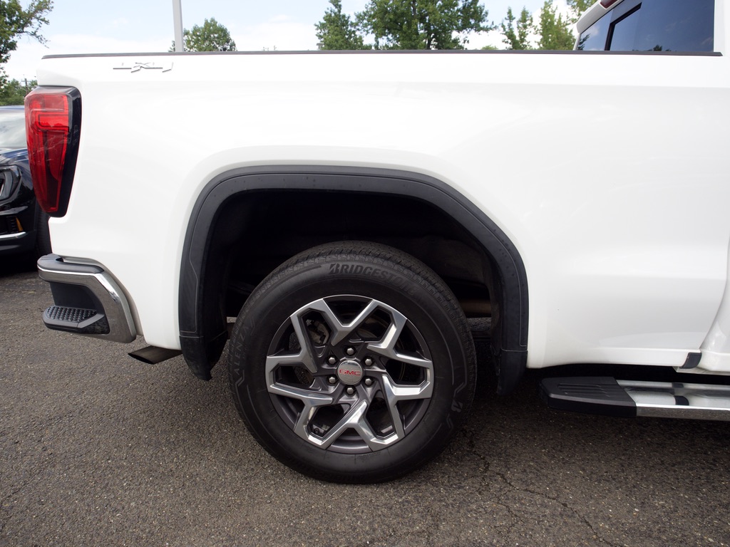 2023 GMC Sierra 1500 SLT - Photo 13