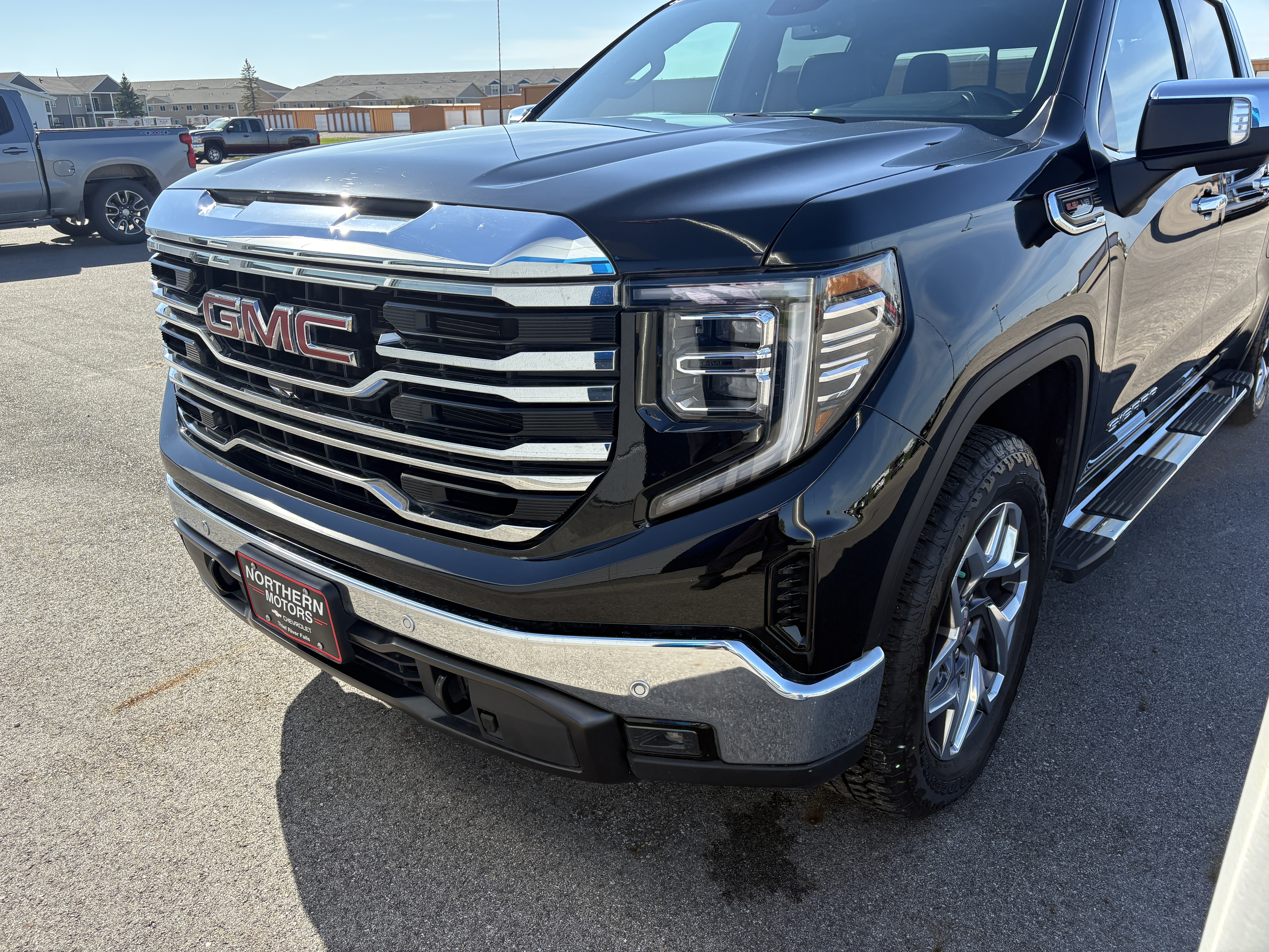 2022 GMC Sierra 1500 SLT's photo