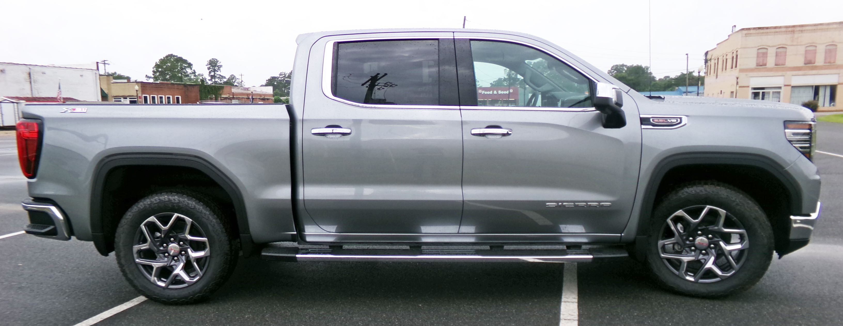 New 2026 Sterling Metallic GMC SLT image 4