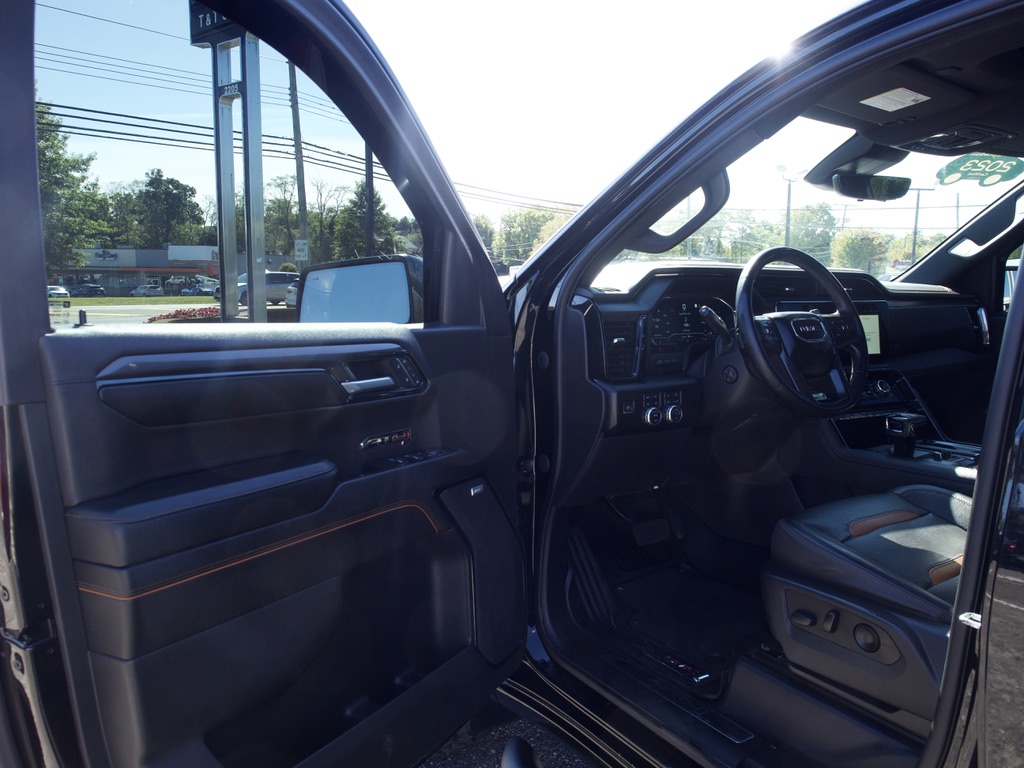 2023 GMC Sierra 1500 AT4 - Photo 11