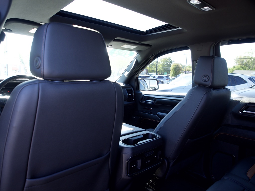 2023 GMC Sierra 1500 AT4 - Photo 18