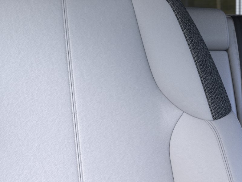 2027 Cadillac OPTIQ Luxury - Photo 21