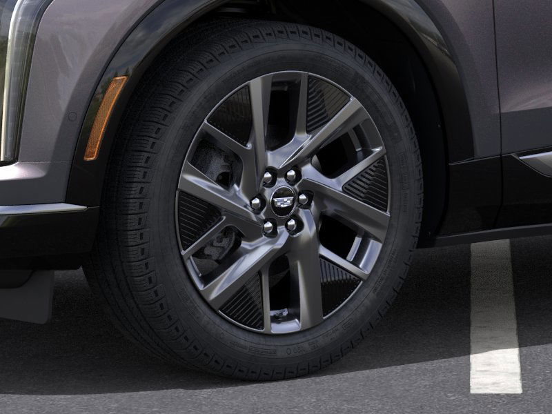2025 Cadillac Optiq Luxury photo 9