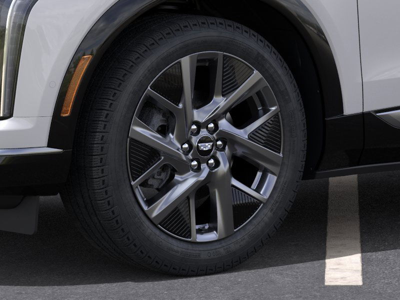 2025 Cadillac Optiq Luxury photo 9