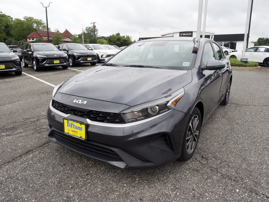 Used 2023 Kia Forte LXS with VIN 3KPF24AD0PE663132 for sale in Manasquan, NJ