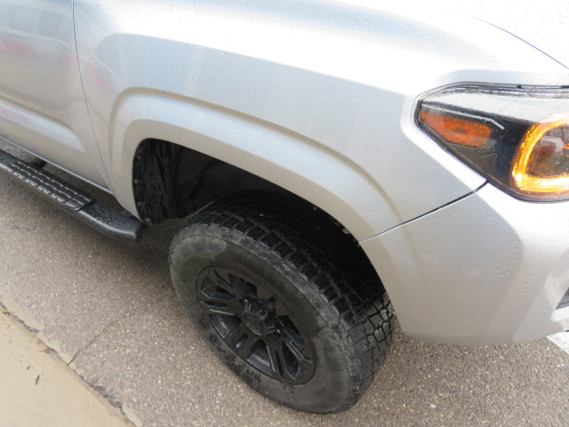 Used 2022 Toyota Tacoma SR with VIN 3TMCZ5AN0NM461164 for sale in Shattuck, OK