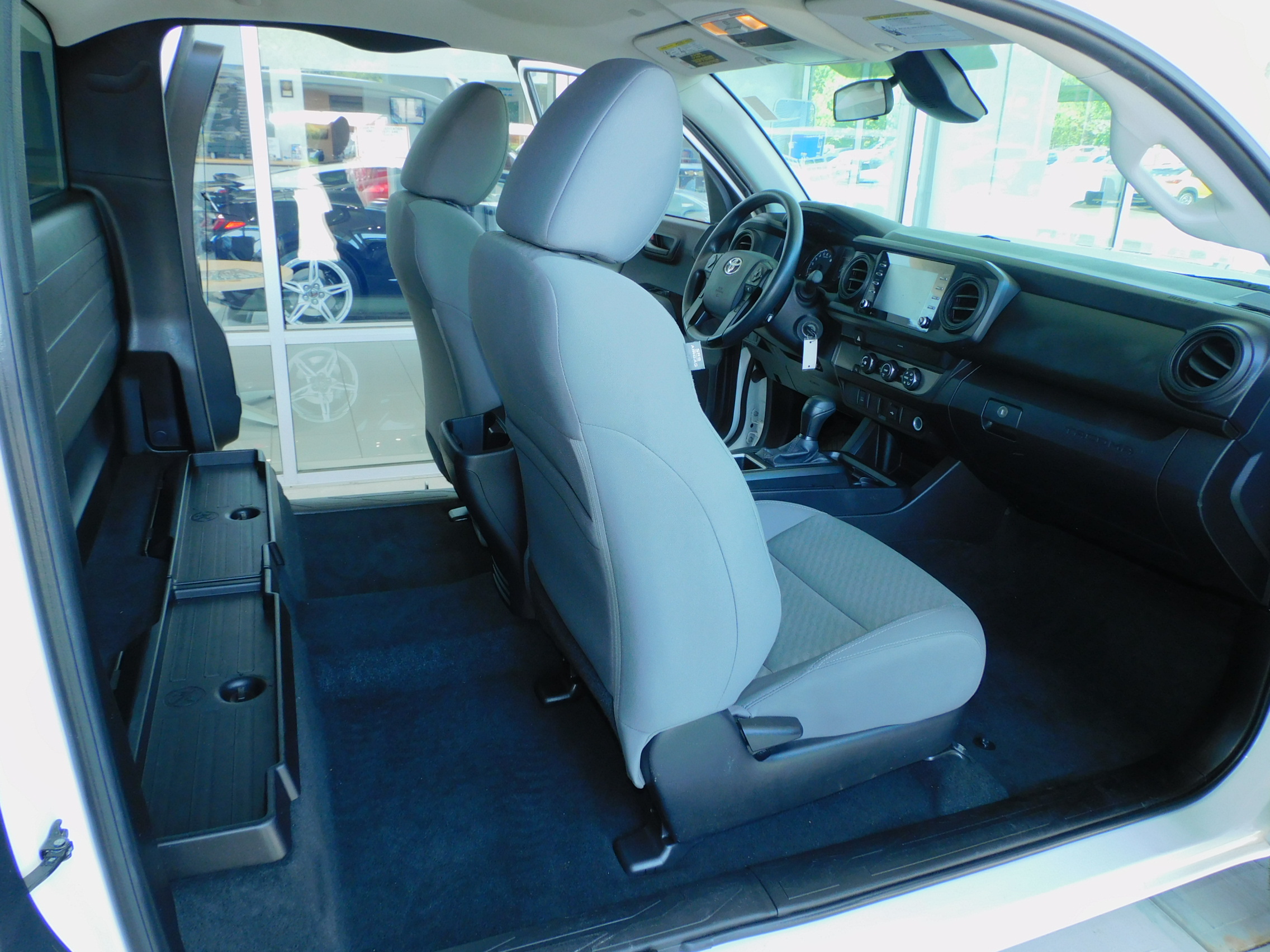 2023 Toyota Tacoma SR photo 10