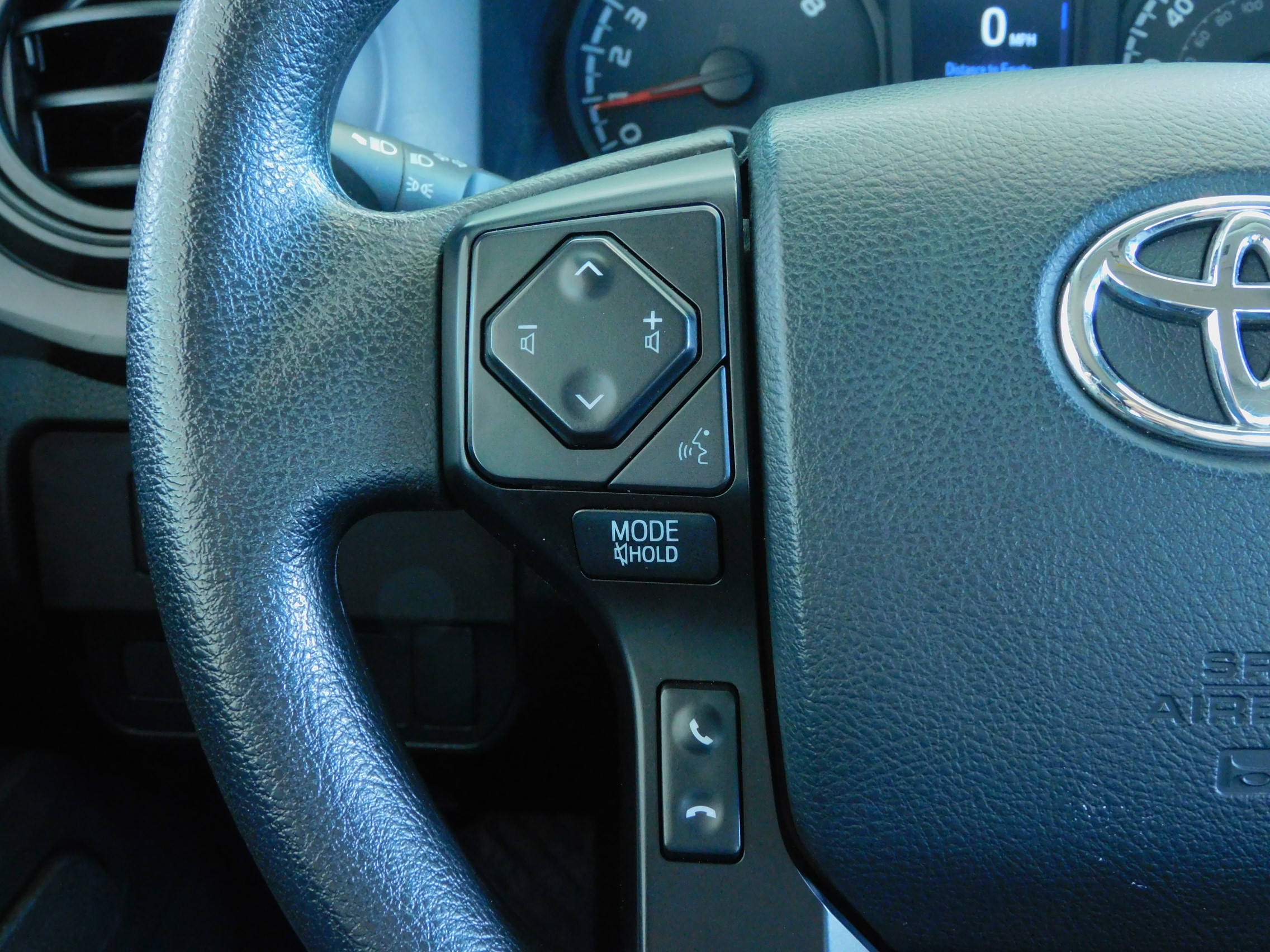 2023 Toyota Tacoma SR photo 13