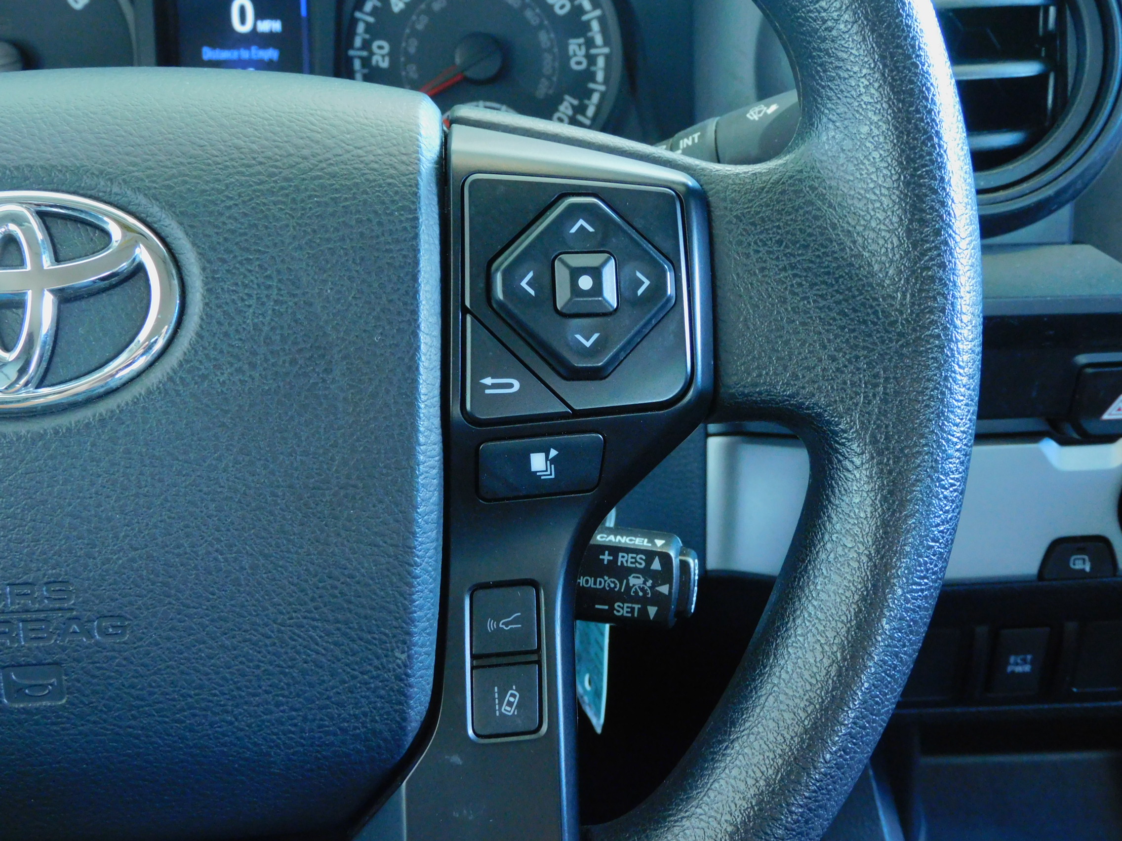 2023 Toyota Tacoma SR photo 14