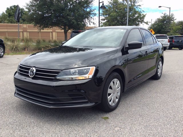 Pre-Owned 2016 Volkswagen Jetta Sedan