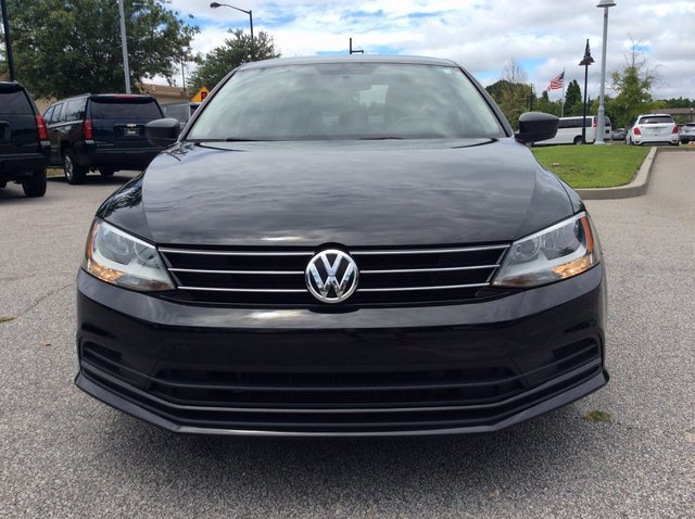 Pre-Owned 2016 Volkswagen Jetta Sedan