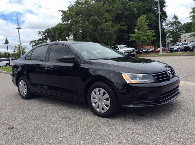 Pre-Owned 2016 Volkswagen Jetta Sedan
