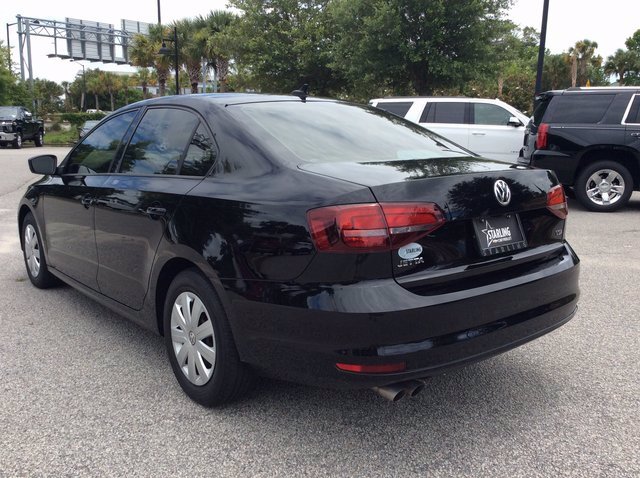 Pre-Owned 2016 Volkswagen Jetta Sedan