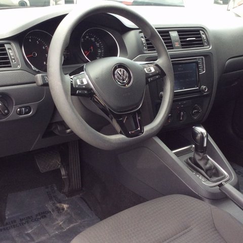 Pre-Owned 2016 Volkswagen Jetta Sedan