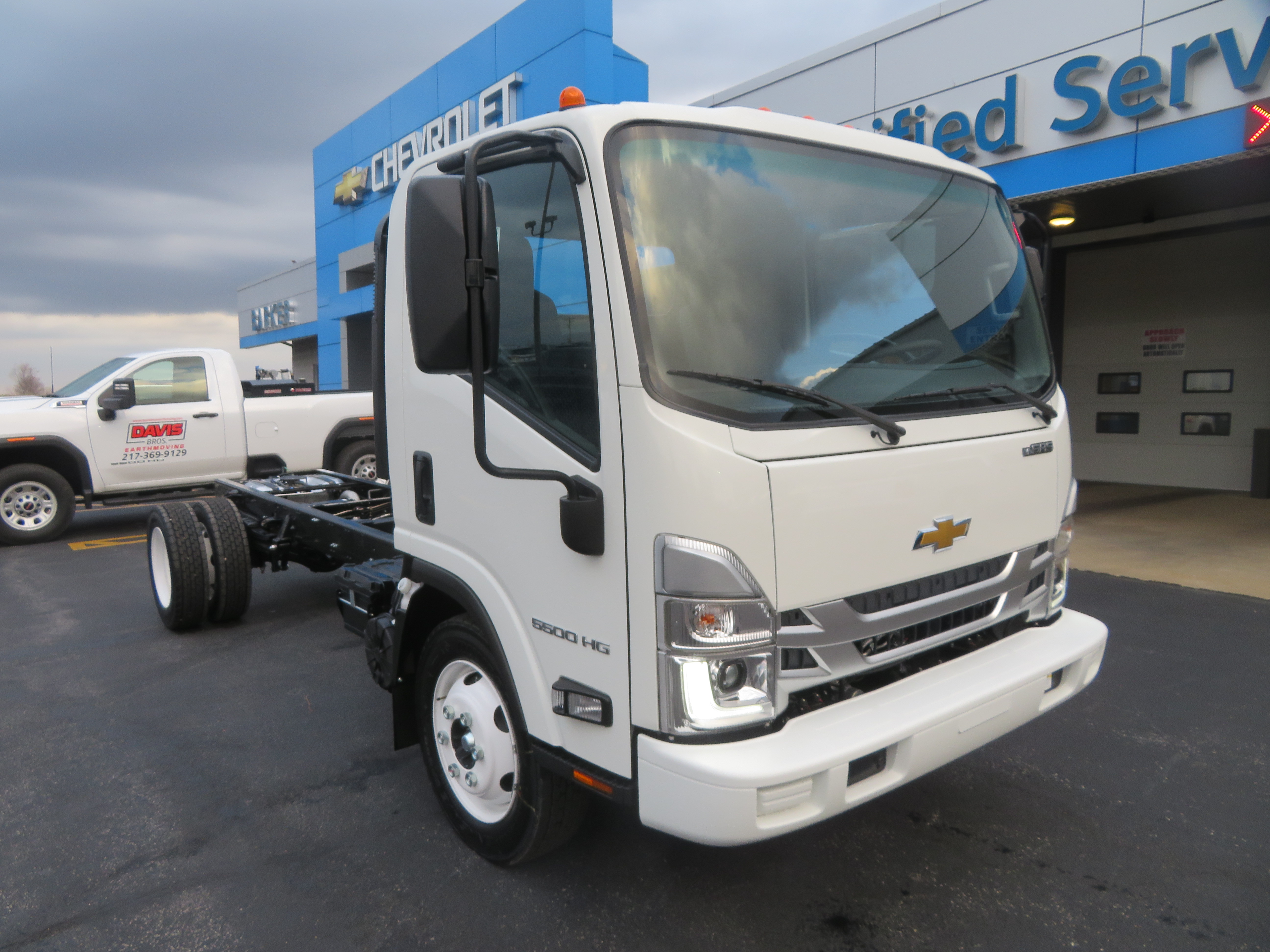 New 2024 Chevrolet Low Cab Forward 5500 HG's photo