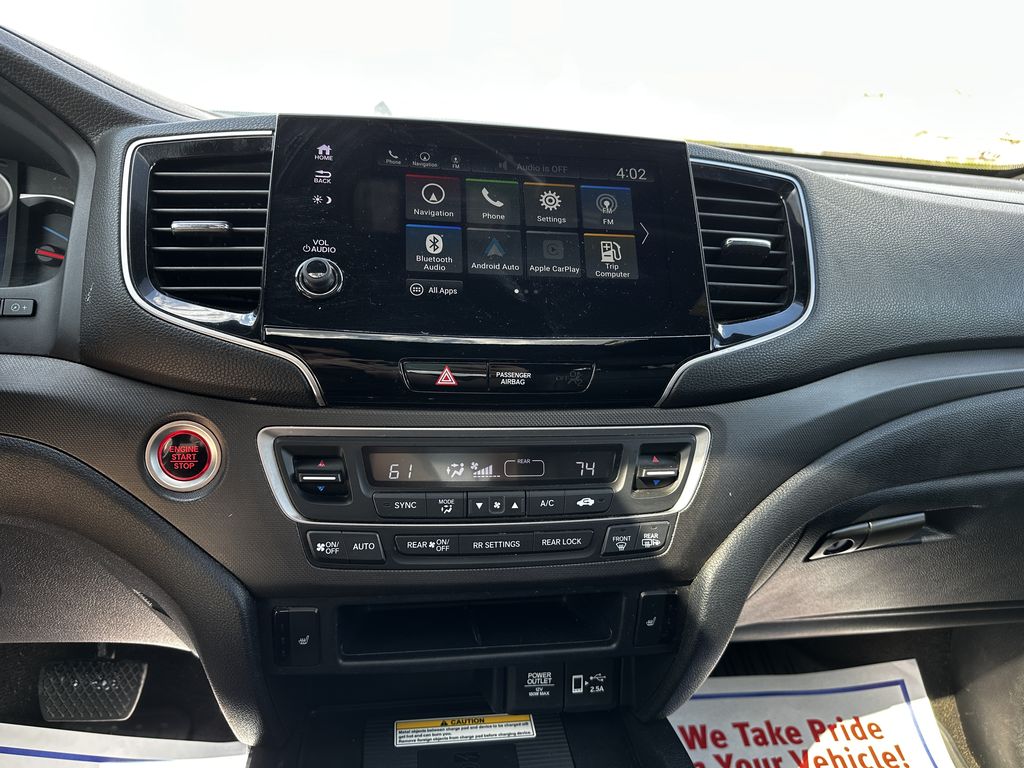 2022 Honda Pilot TrailSport photo 12