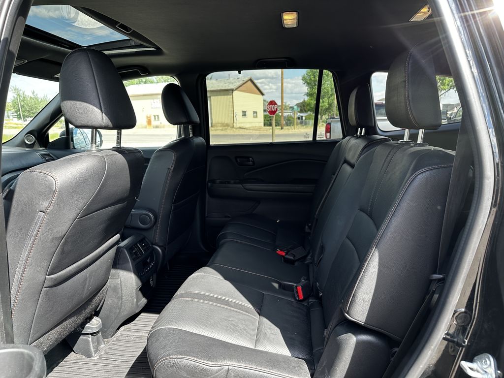 2022 Honda Pilot TrailSport photo 13