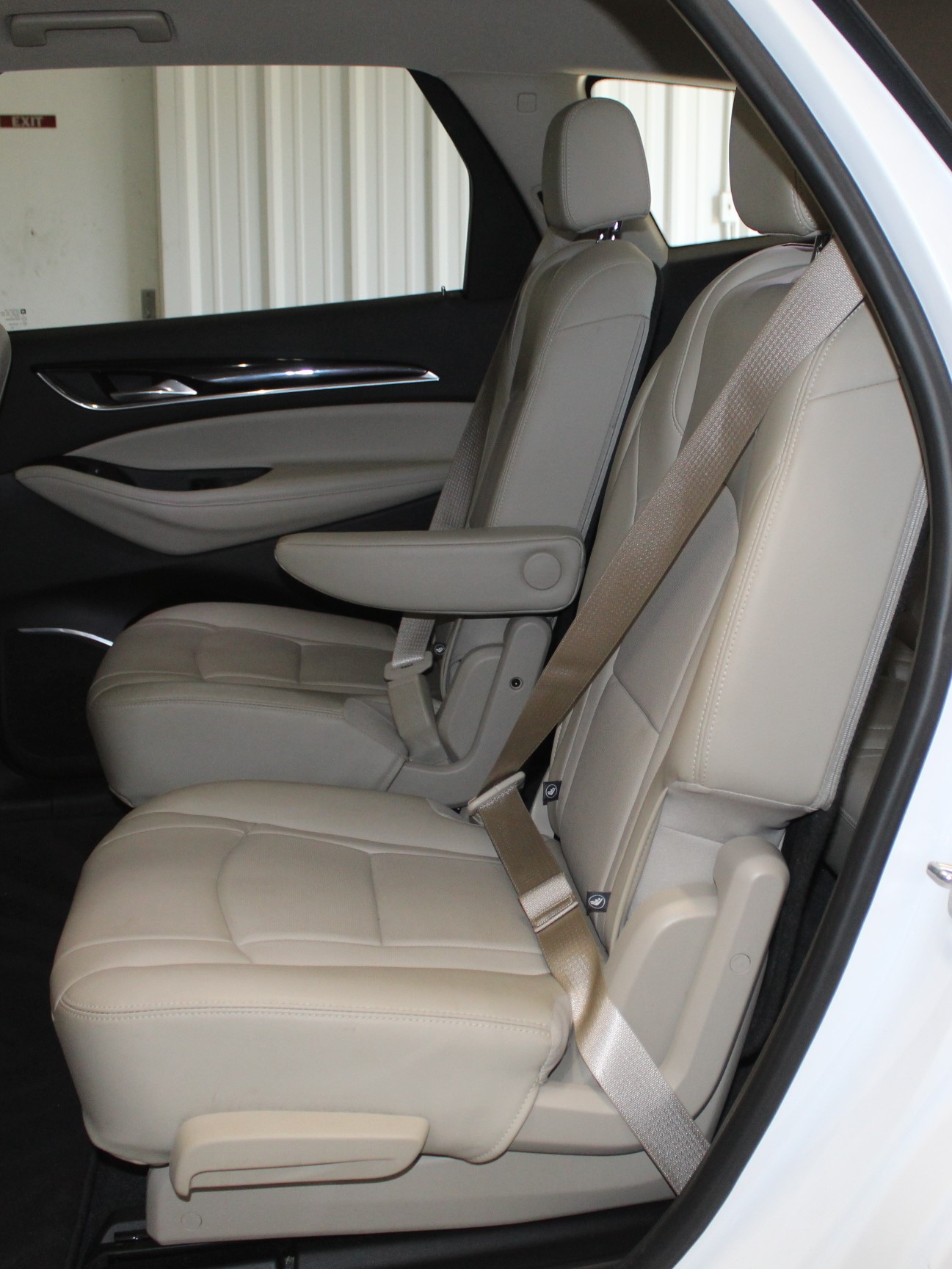 2020 Buick Enclave Essence photo 5
