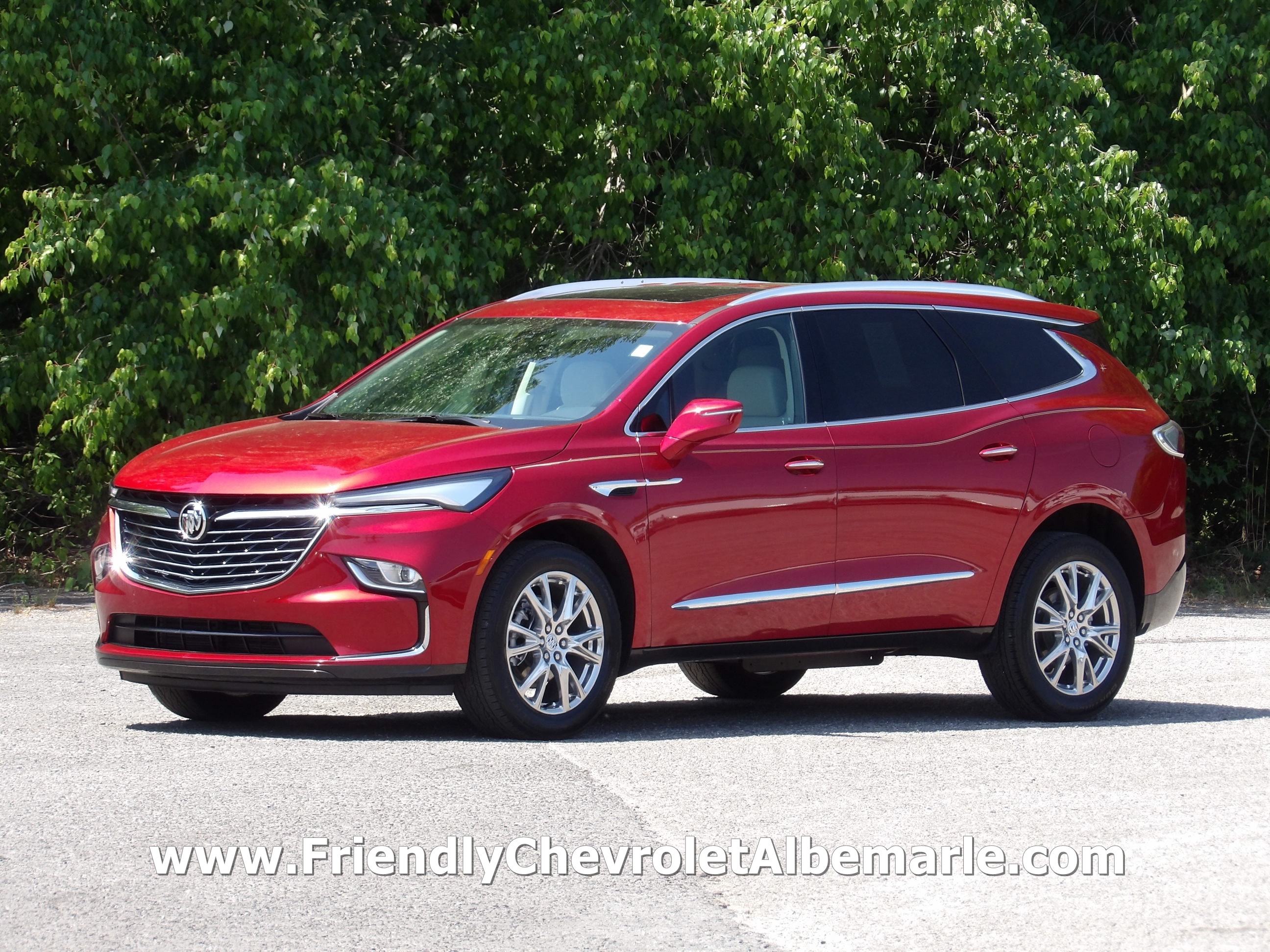 2023 Buick Enclave Essence's photo