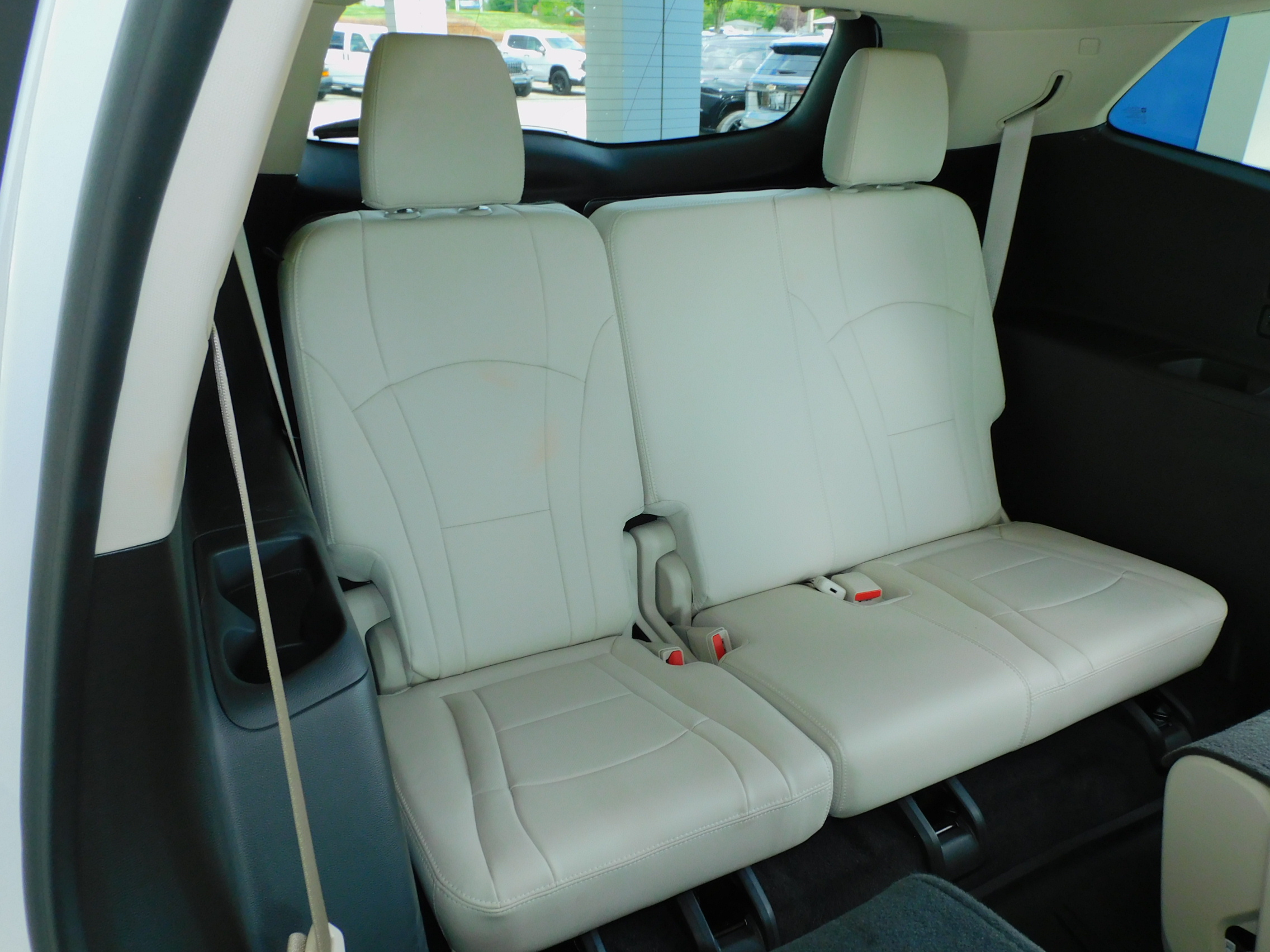 2022 Buick Enclave Essence photo 20