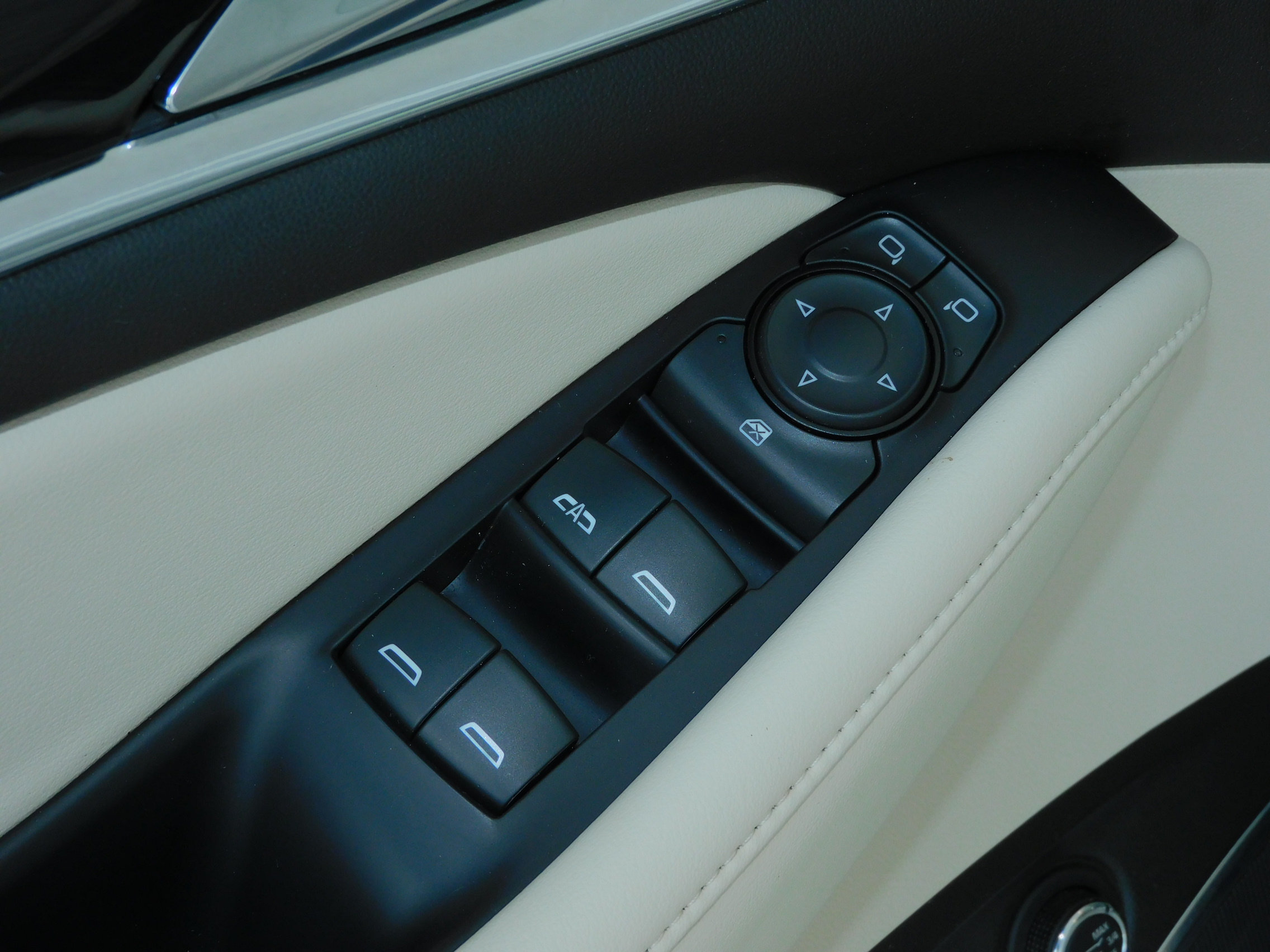 2022 Buick Enclave Essence photo 16