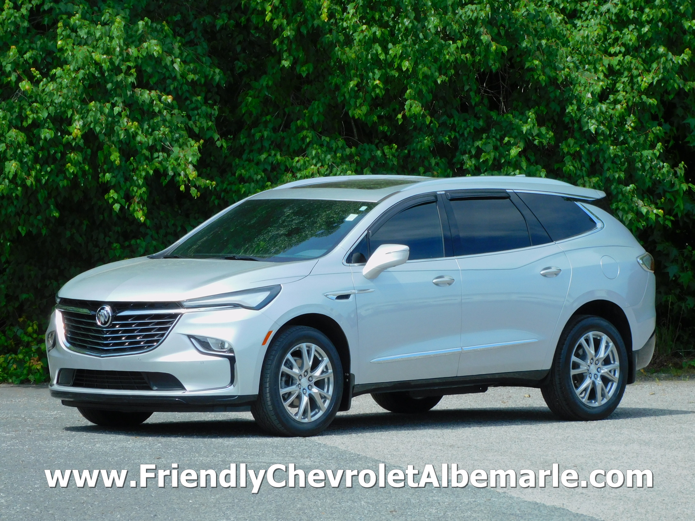 2022 Buick Enclave Essence