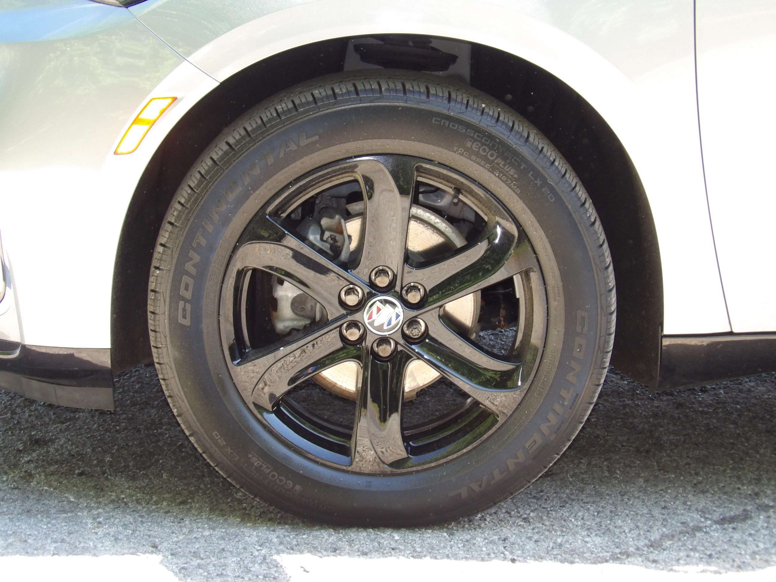 Used 2024 Moonstone Gray Metallic Buick Essence image 8