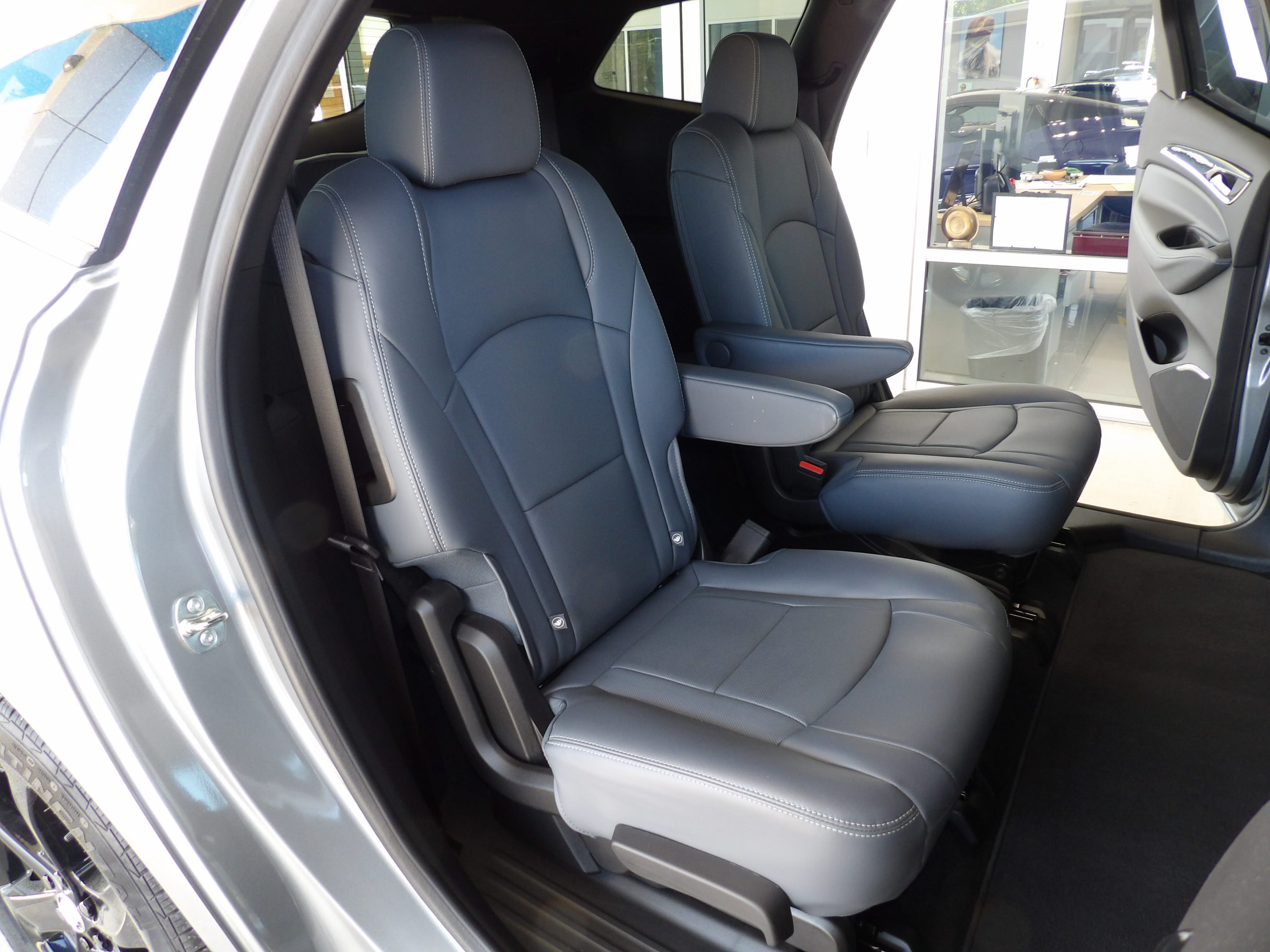 Used 2024 Moonstone Gray Metallic Buick Essence image 22