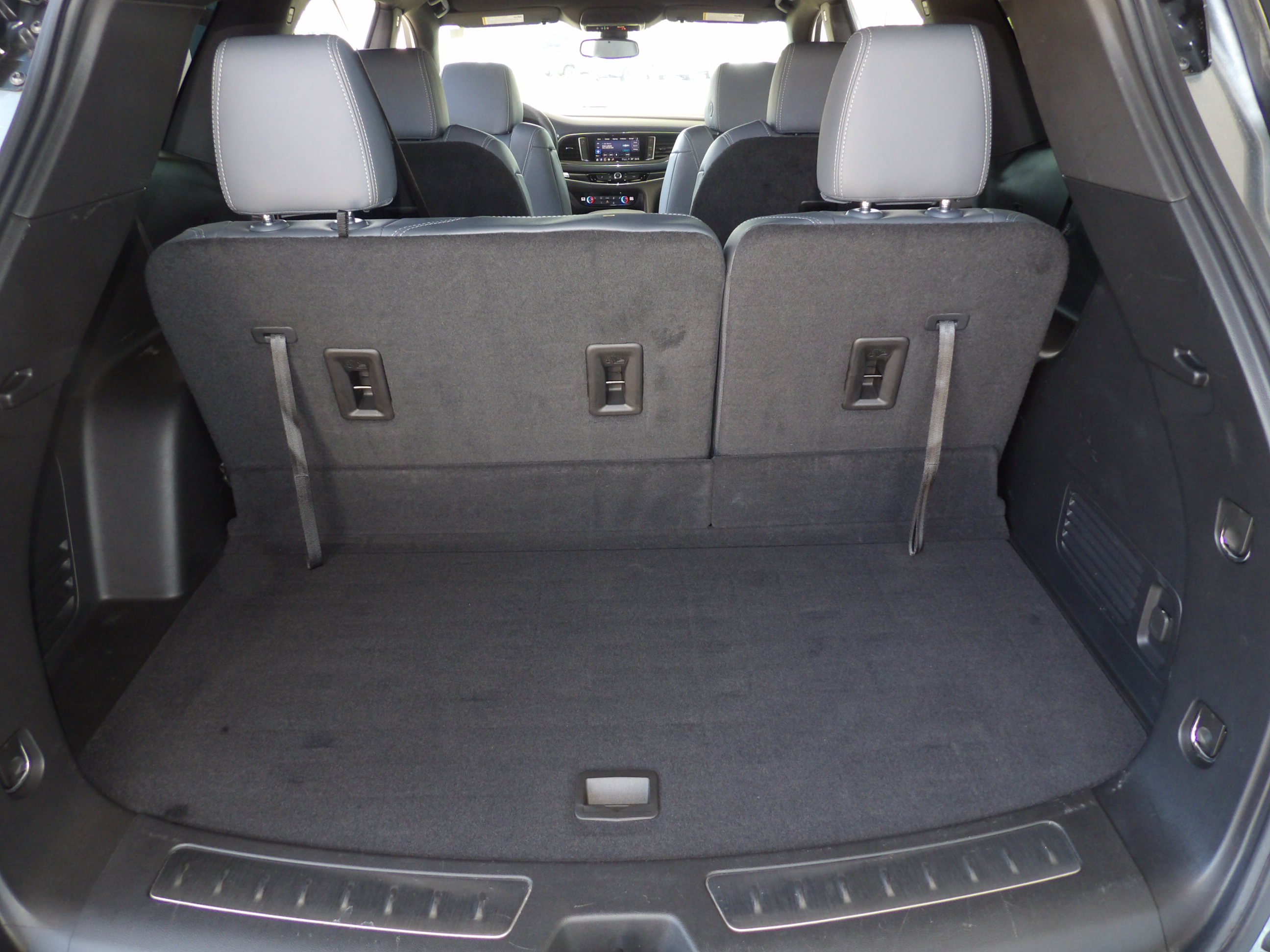 Used 2024 Moonstone Gray Metallic Buick Essence image 19